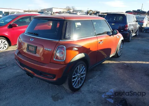2011 Mini Cooper S z USA, uszkodzony, nr VIN WMWSV3C5XBTY23987